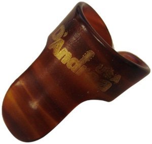 D'Andrea R374-MD-SHL Медиатор на средний палец (коготь), коричневый, средний, 12 штук в пакете от музыкального магазина МОРОЗ МЬЮЗИК