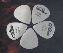 Alice AP-100S Медиатор, сталь, толщина 0,3мм, в коробке 100шт., цена за 1 шт. от музыкального магазина МОРОЗ МЬЮЗИК