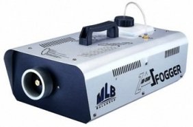 MLB AB-1500 Генератор дыма, 2 л емкость для жидкости, 1500W, 8 кг., on/off  кабель + радио упр. от музыкального магазина МОРОЗ МЬЮЗИК