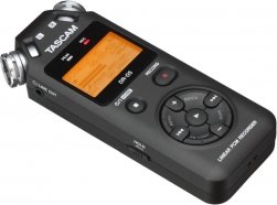 Tascam DR-05 портативный PCM стерео рекордер с встроенными микрофонами, Wav/MP3 от музыкального магазина МОРОЗ МЬЮЗИК