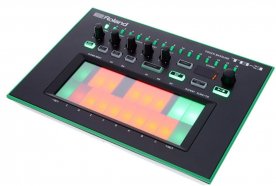 Картинка Roland TB-3 басовый синтезатор TB-303, сенсорная панель, 134 тембра от музыкального магазина МОРОЗ МЬЮЗИК Roland TB-3 басовый синтезатор TB-303, сенсорная панель, 134 тембра от музыкального магазина МОРОЗ МЬЮЗИК